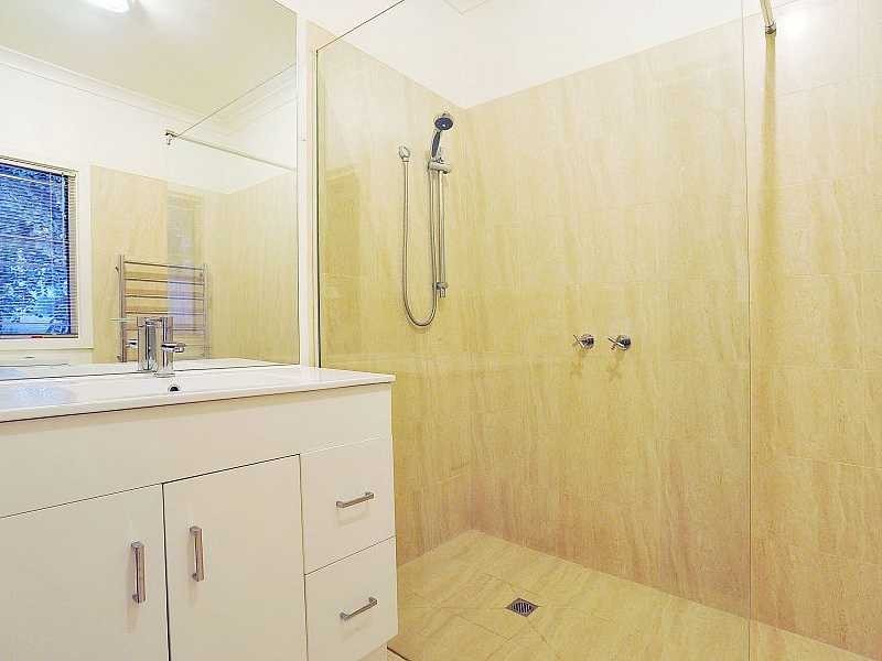 1 Rainy Hill Road, Cockatoo VIC 3781