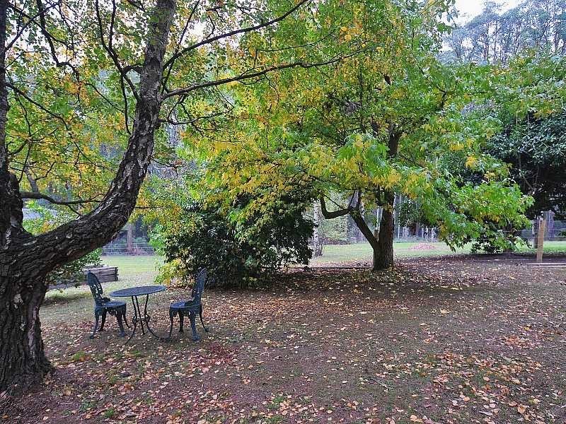 1 Rainy Hill Road, Cockatoo VIC 3781