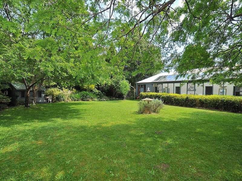 13 Cherry Road, Macclesfield VIC 3782