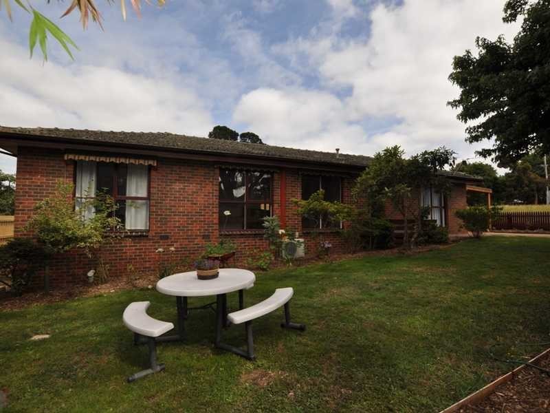1 Gembrook Road, Gembrook VIC 3783