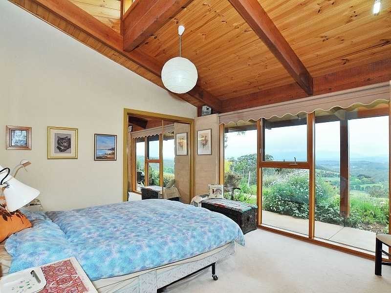 53 Ridge Road East, Emerald VIC 3782