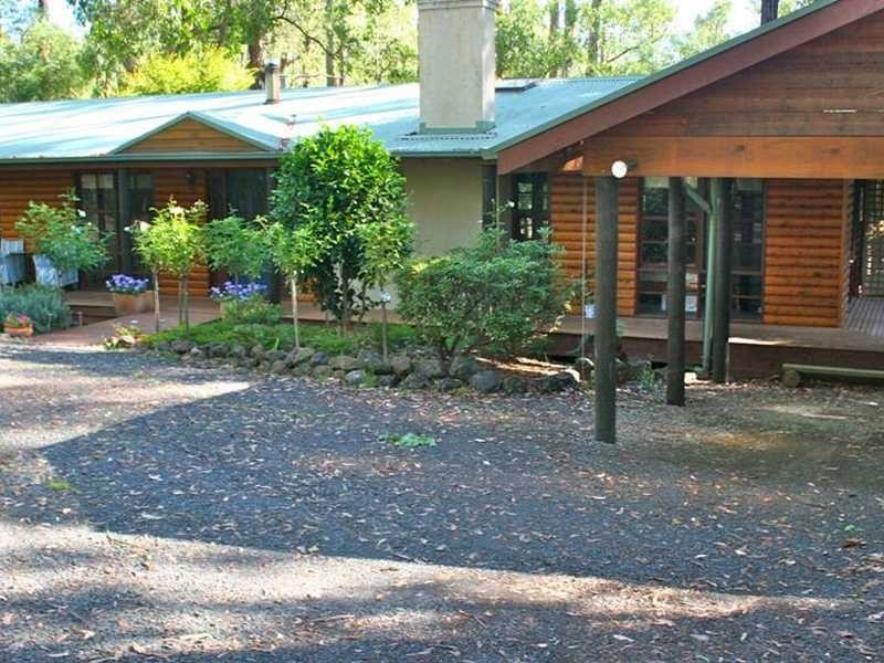 49 Fernglade Drive, Emerald VIC 3782