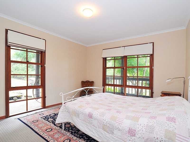 49 Fernglade Drive, Emerald VIC 3782