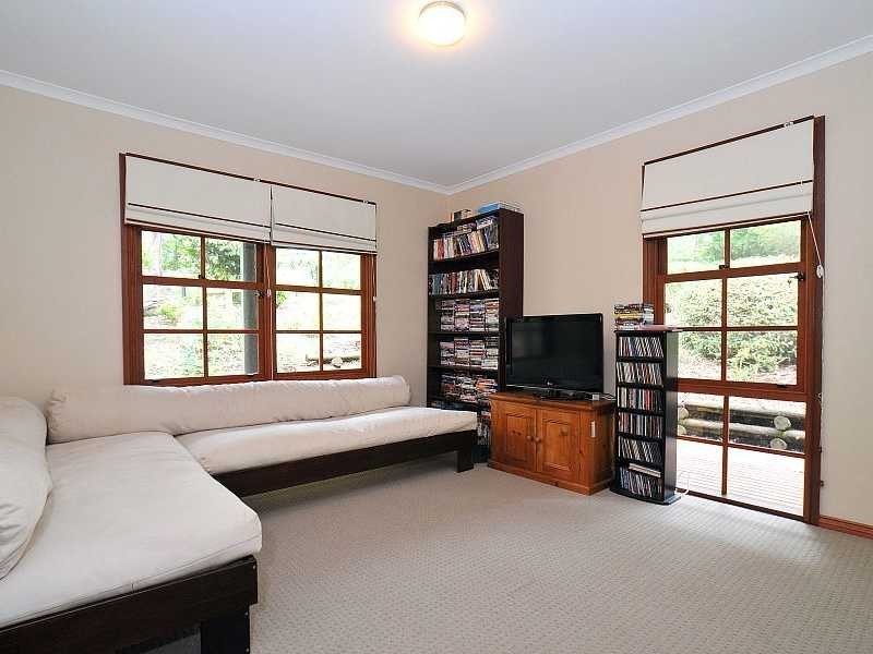 49 Fernglade Drive, Emerald VIC 3782