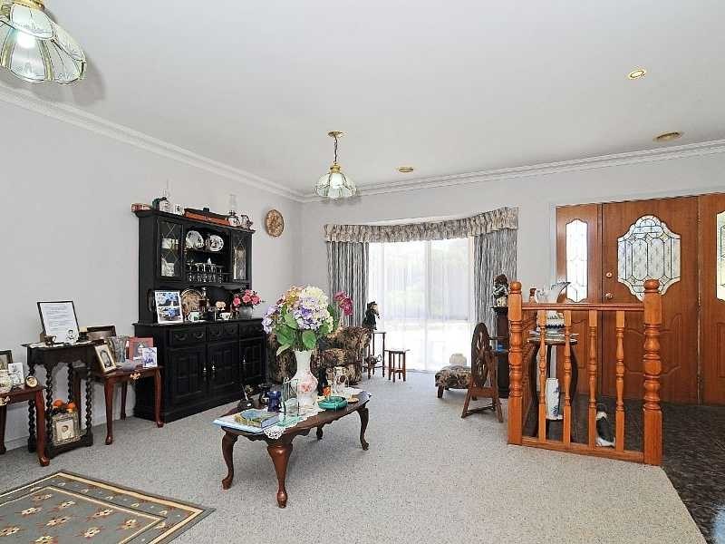 15 Russell Road, Gembrook VIC 3783