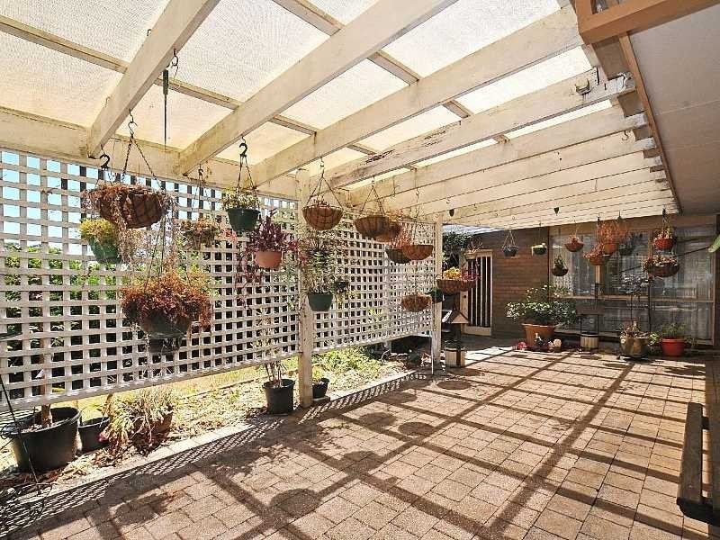 15 Russell Road, Gembrook VIC 3783