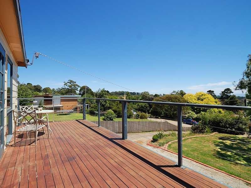 4 Heroes Avenue, Gembrook VIC 3783