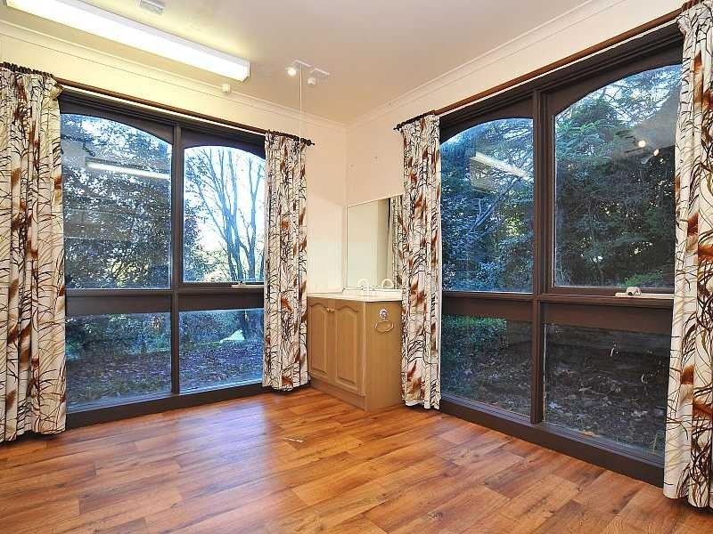 260 Belgrave Gembrook Road, Menzies Creek VIC 3159