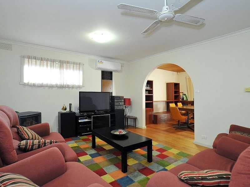 4 Kingloch Parade, Wantirna VIC 3152