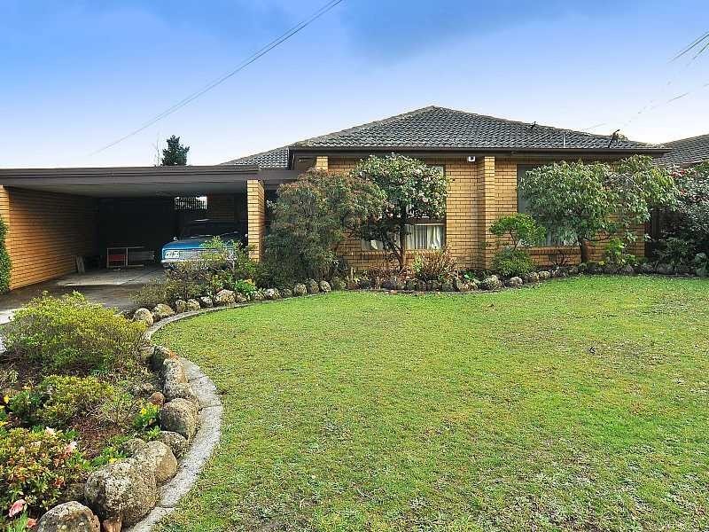 4 Kingloch Parade, Wantirna VIC 3152