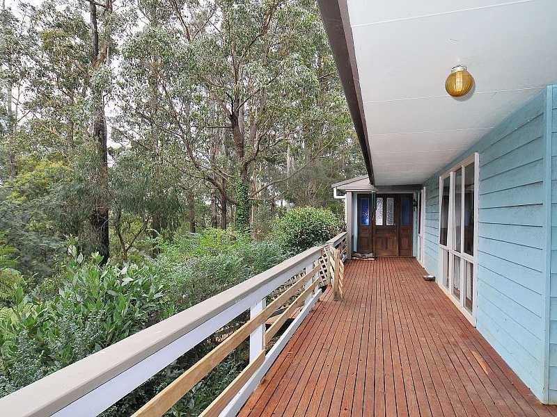 31 Seaview Road, Cockatoo VIC 3781