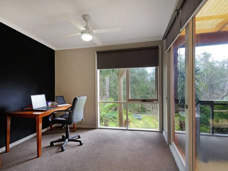 4 Hillcrest Court, Cockatoo VIC 3781
