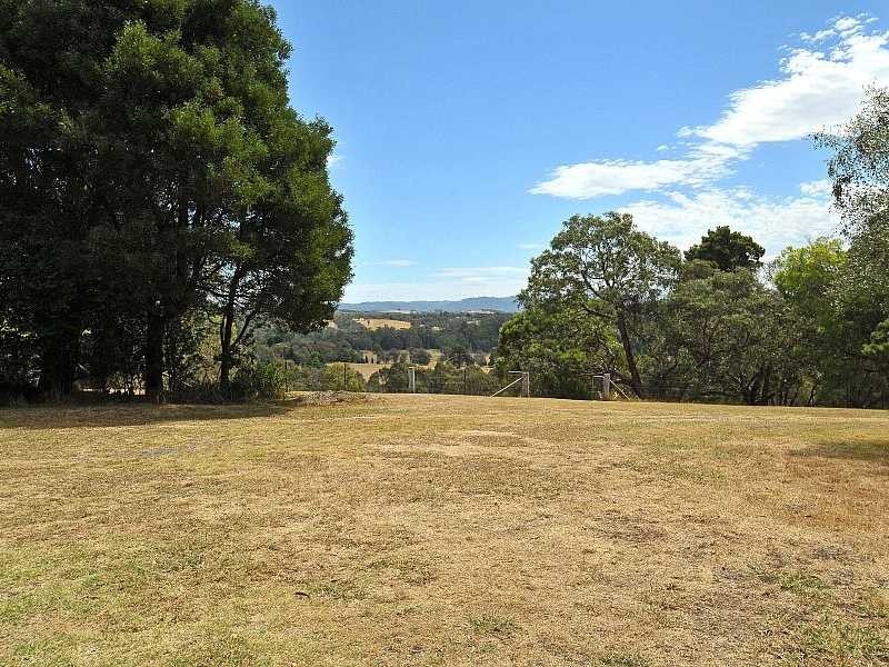 395 Evans Road, Cockatoo VIC 3781