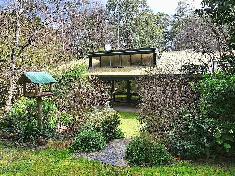 14 Aura-Vale Road, Menzies Creek VIC 3159