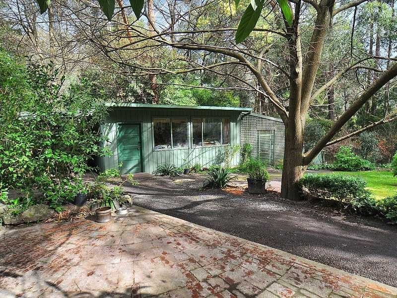 14 Aura-Vale Road, Menzies Creek VIC 3159