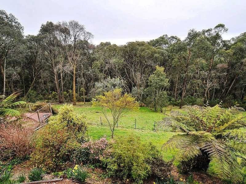 32 Paton Road, Macclesfield VIC 3782