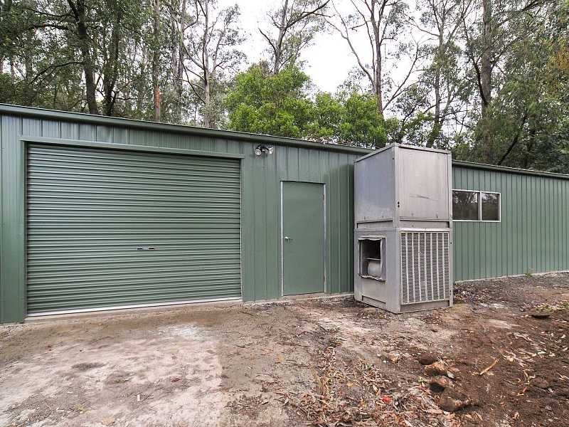 92 Woori Yallock Road, Cockatoo VIC 3781