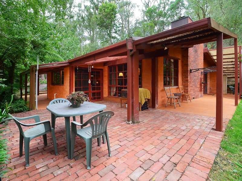 3 Hillcrest Court, Cockatoo VIC 3781