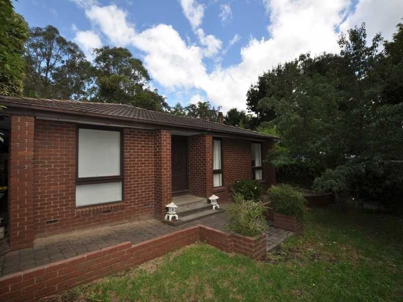 9 Joffre Parade, Cockatoo VIC 3781