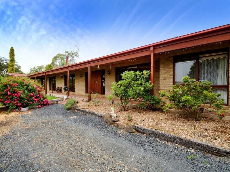 3 Heather Ave, Emerald VIC 3782