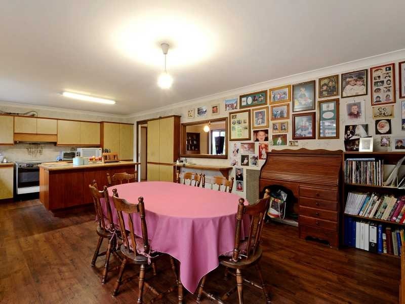 3 Heather Ave, Emerald VIC 3782