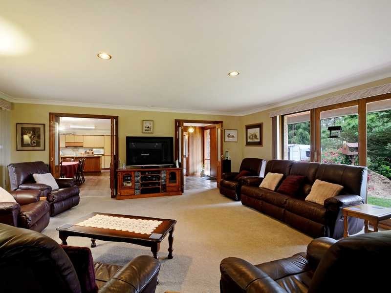 3 Heather Ave, Emerald VIC 3782