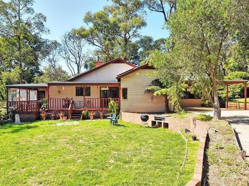 28 Aura Vale Road, Menzies Creek VIC 3159