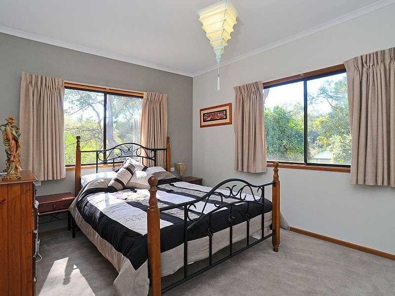 28 Aura Vale Road, Menzies Creek VIC 3159