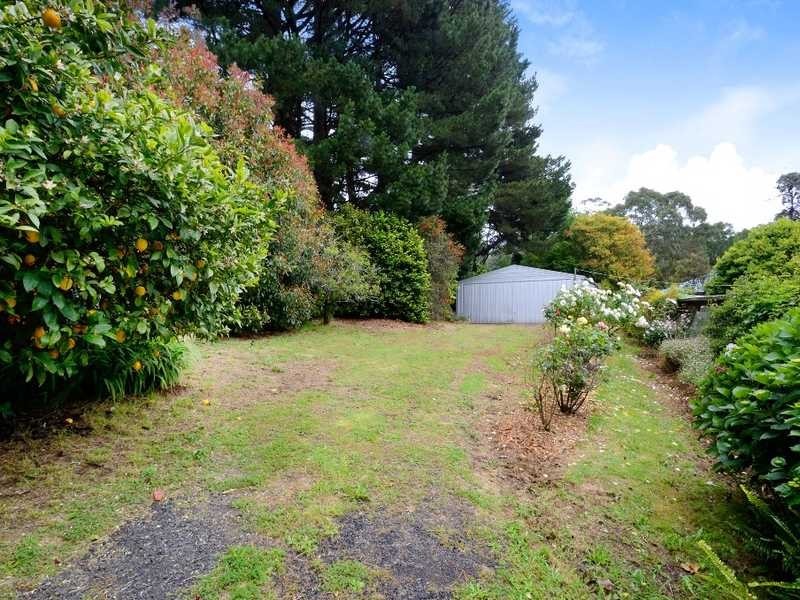 1 LeSouef Road, Gembrook VIC 3783