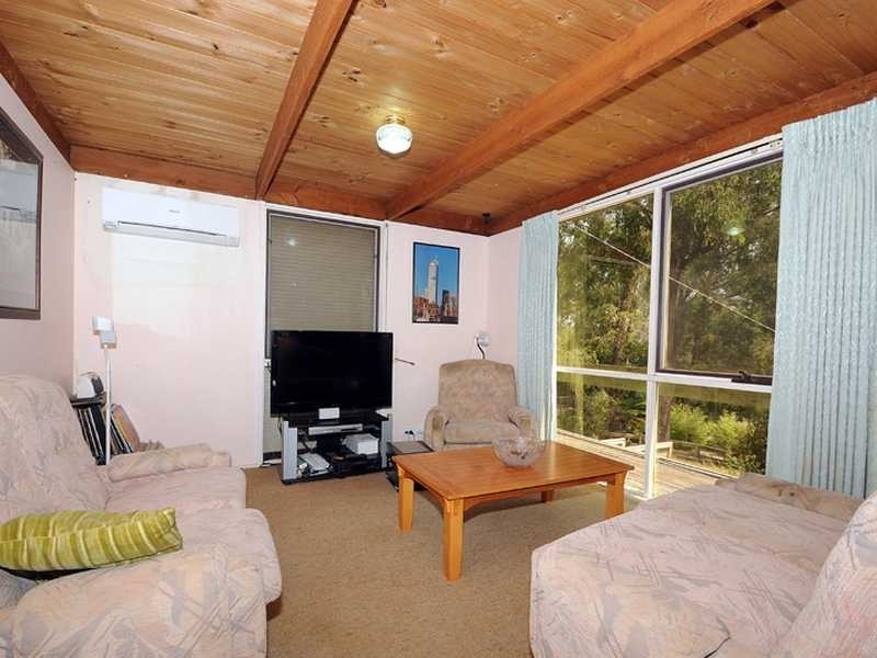 15 Charman Avenue, Emerald VIC 3782