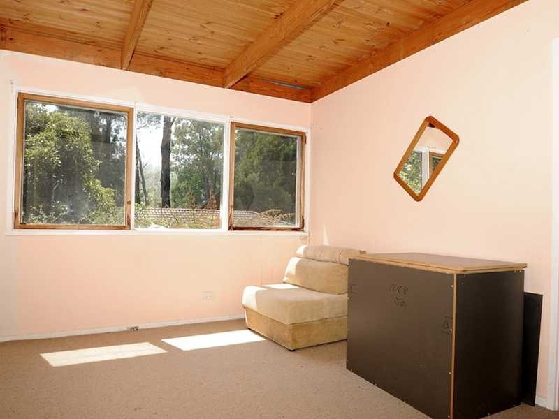 15 Charman Avenue, Emerald VIC 3782