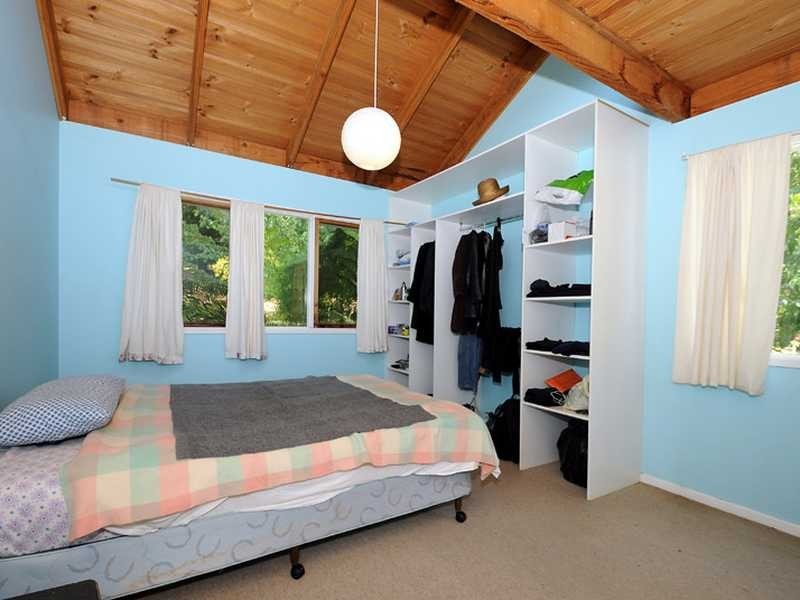 15 Charman Avenue, Emerald VIC 3782