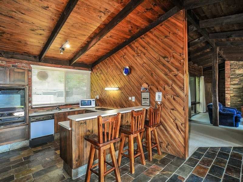 6 McNamara Road, Avonsleigh VIC 3782