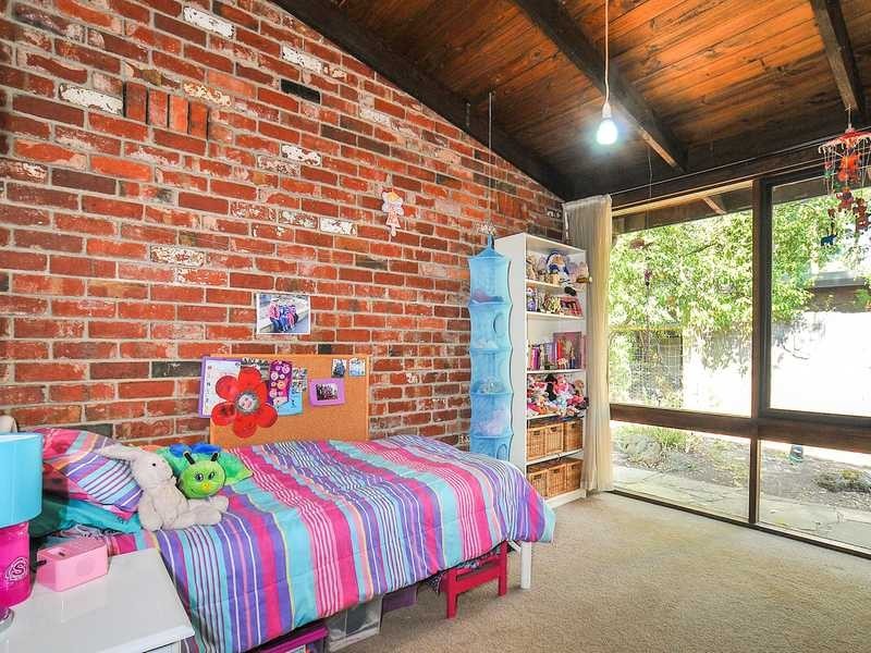 6 McNamara Road, Avonsleigh VIC 3782