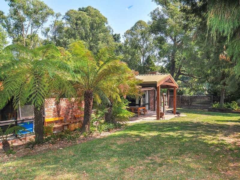 6 McNamara Road, Avonsleigh VIC 3782