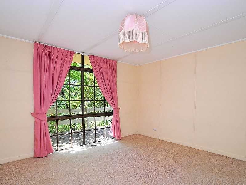 10 Ferres Road, Emerald VIC 3782