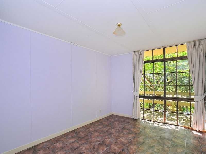 10 Ferres Road, Emerald VIC 3782