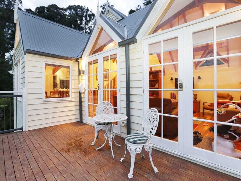 49 Kilvington Drive, Emerald VIC 3782