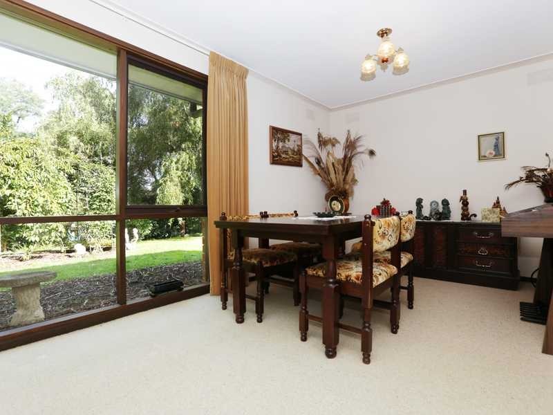8 Old Beaconsfield Road, Emerald VIC 3782