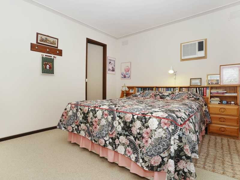 8 Old Beaconsfield Road, Emerald VIC 3782