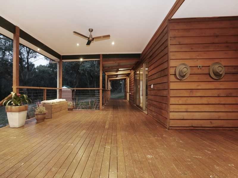 380 Woori Yallock Road, Cockatoo VIC 3781