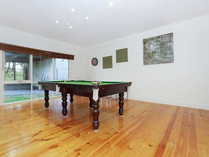 380 Woori Yallock Road, Cockatoo VIC 3781