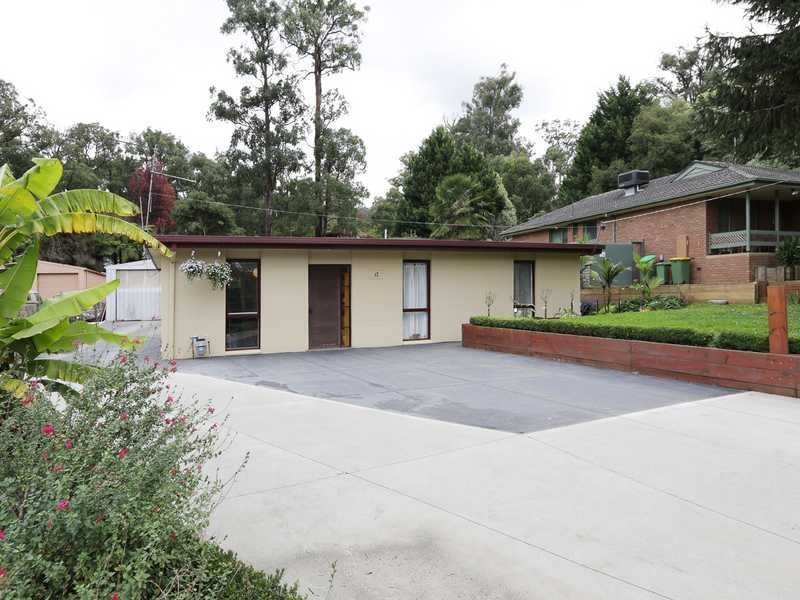 12 Garden Street, Cockatoo VIC 3781