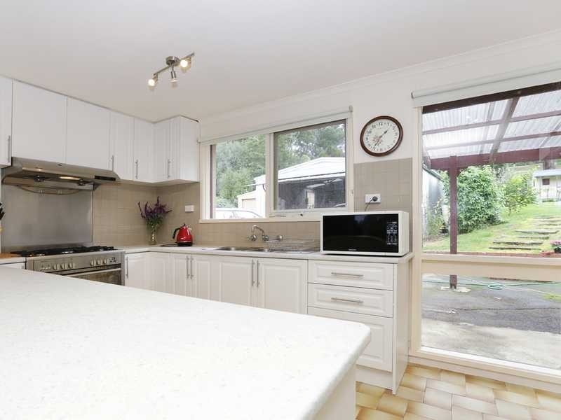 12 Garden Street, Cockatoo VIC 3781