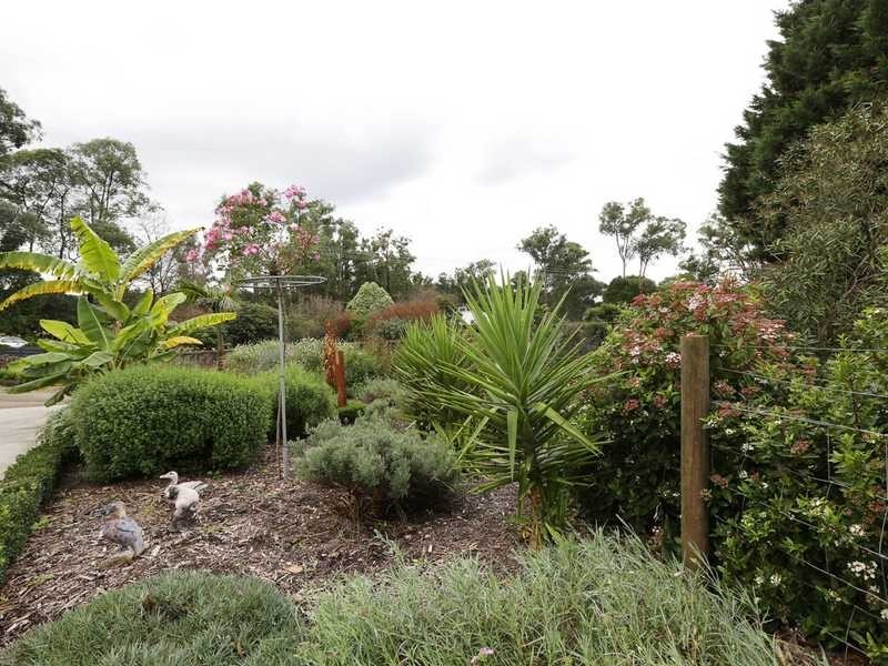 12 Garden Street, Cockatoo VIC 3781