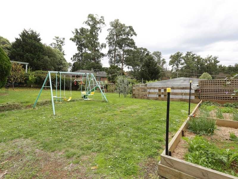 12 Garden Street, Cockatoo VIC 3781