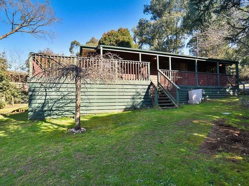 47 First Avenue, Cockatoo VIC 3781