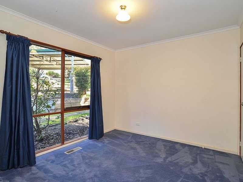47 First Avenue, Cockatoo VIC 3781