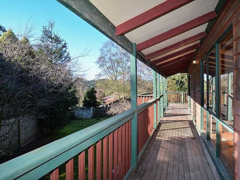 47 First Avenue, Cockatoo VIC 3781