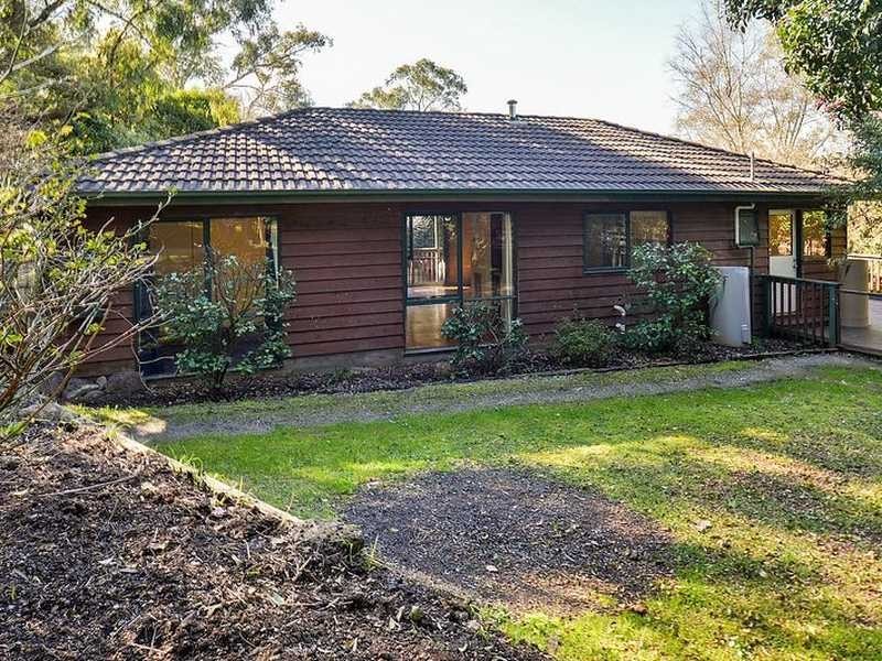 47 First Avenue, Cockatoo VIC 3781